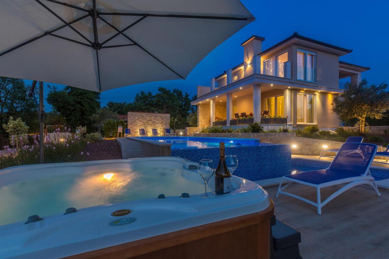 Villa Roko Malinska Luaran gambar