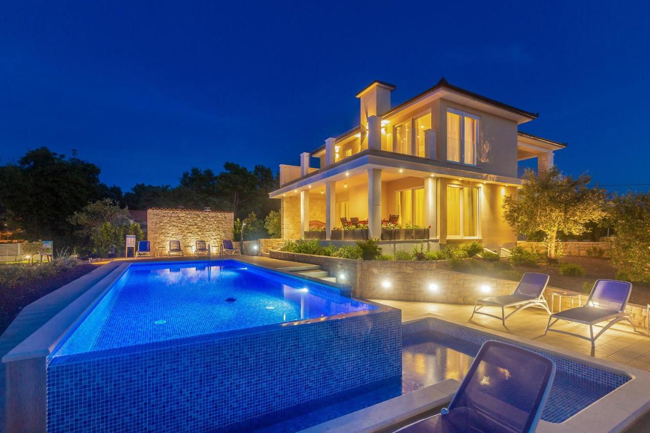 Villa Roko Malinska Luaran gambar